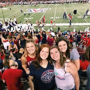 Meet your Posher, Madeline